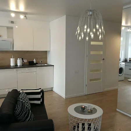 Buto Nuoma Sviesos Gatveje Apartment Telsiai Exterior photo